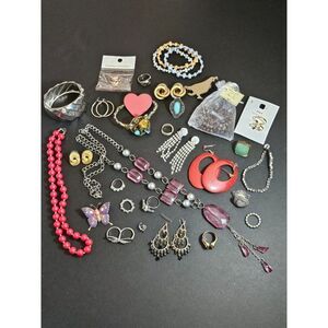 Wearable jewelry lot / bundle